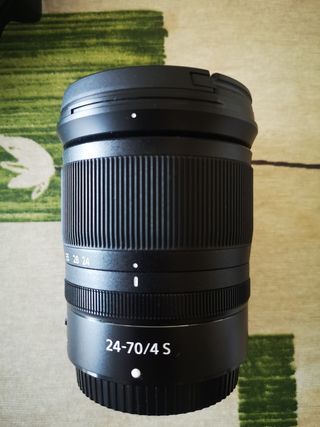 Objetivo Nikkor Z 24-70mm f/4 S