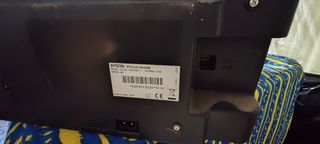Impresora Epson con cartuchos de tinta