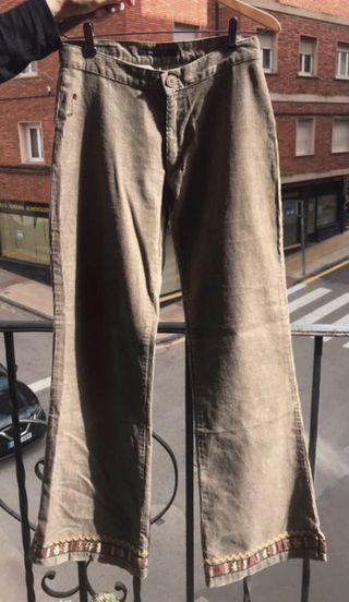 Pantalón pana vintage marrón