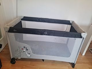 Cuna plegable de viaje