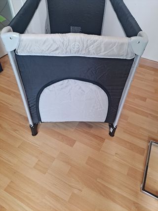 Cuna plegable de viaje
