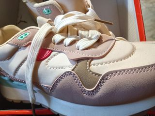 Deportivas Beige y Rosa Talla 36, para niña