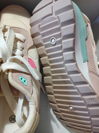 Deportivas Beige y Rosa Talla 36, para niña