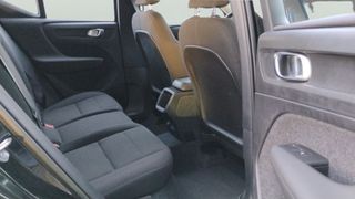 Volvo XC40 T2 Momentum Core 95 kW (129 CV)