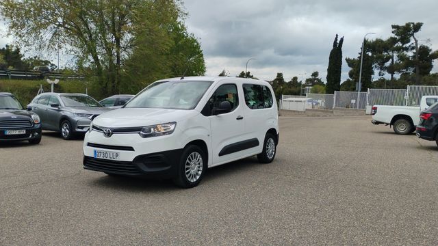 Toyota Proace City Verso 1.5D Family Active L1 96 kW (131 CV)