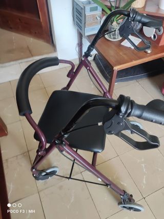 Andador para personas mayores