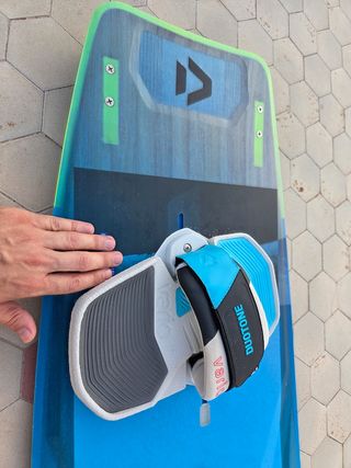 Tabla Duotone Select 138-41 + Straps + Funda