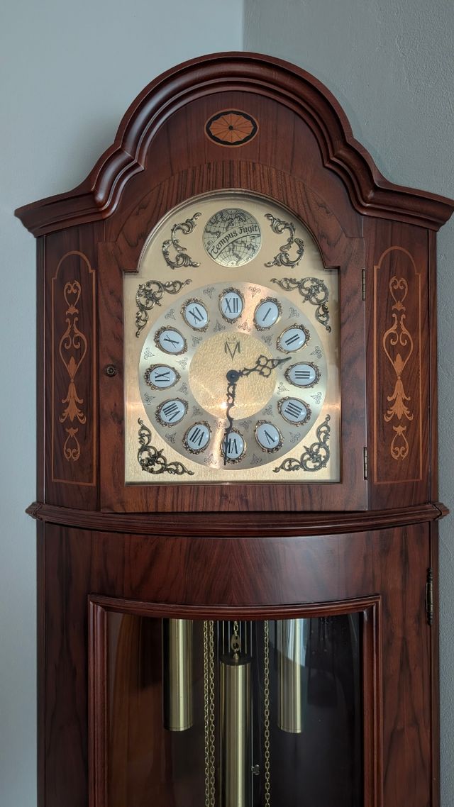 Reloj carrillón de artesanía española