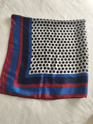 Pañuelo de cuello lunares y rayas