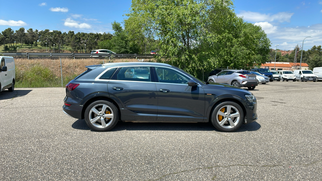 Audi e-tron Advanced 50 quattro 230 kW (313 CV)