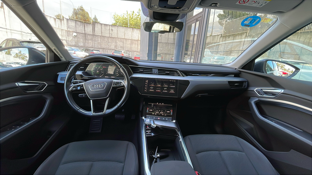 Audi e-tron Advanced 50 quattro 230 kW (313 CV)