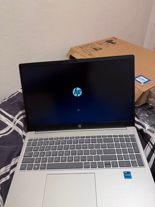Ordenador HP Plata Nuevo