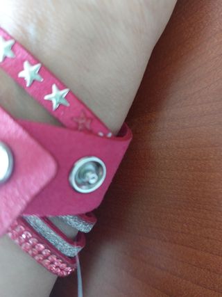 Braccialetti con stelline e brillantini fucsia