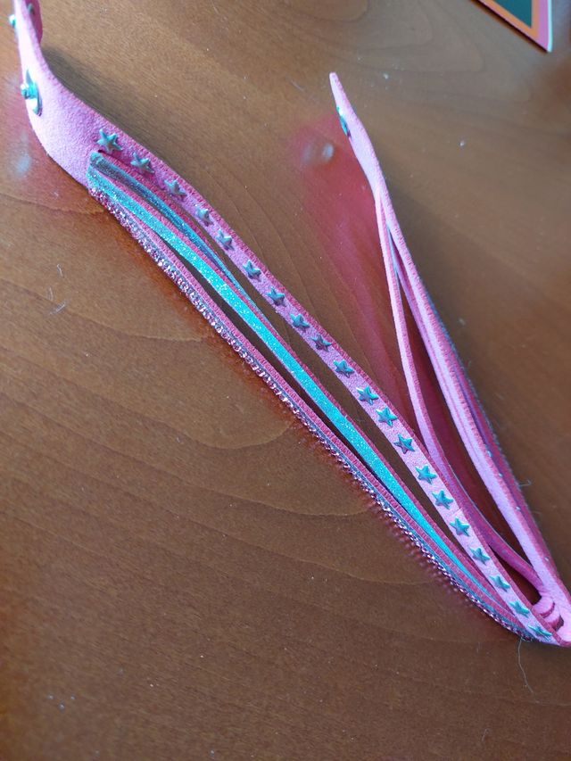 Braccialetti con stelline e brillantini fucsia