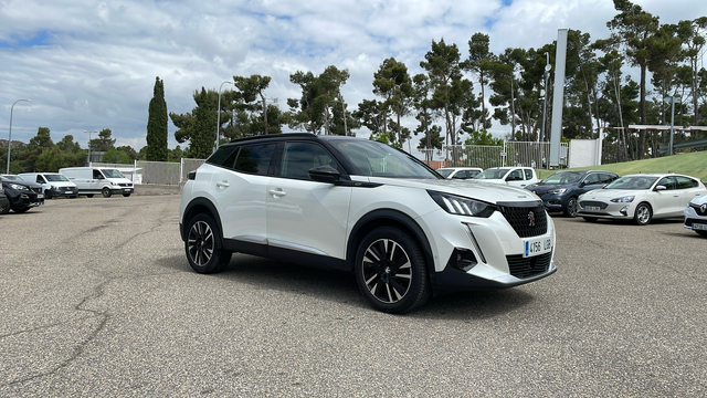 Peugeot 2008 PureTech 155 S&S GT EAT8 115 kW (155 CV)