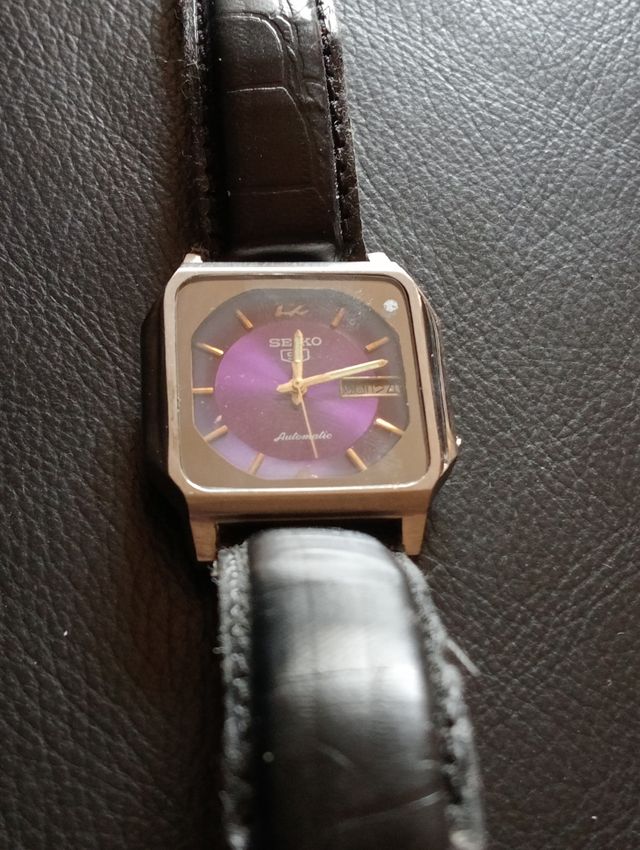 Reloj Seiko 5 Automático Morado