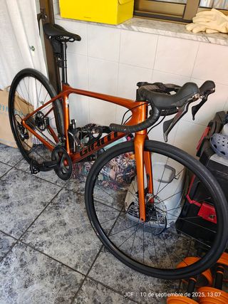 Bicicleta Giant TCR Advanced 2022 Naranja Talla S
