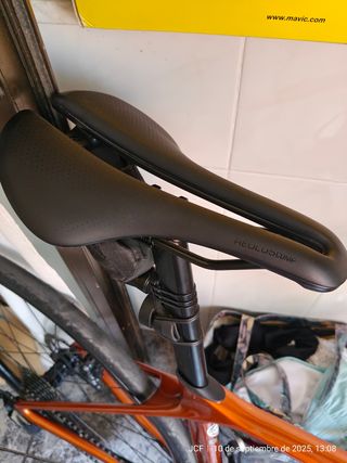 Bicicleta Giant TCR Advanced 2022 Naranja Talla S

