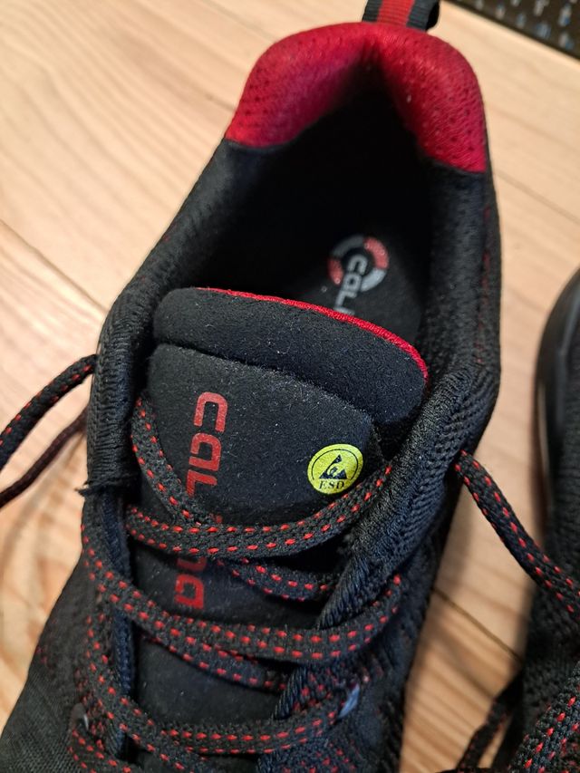 Botas de seguridad CALIMA negras y rojas