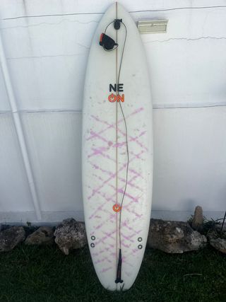Tabla de surf casi nueva