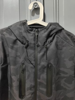 Chaqueta Técnica Hombre Impermeable Negra/Gris