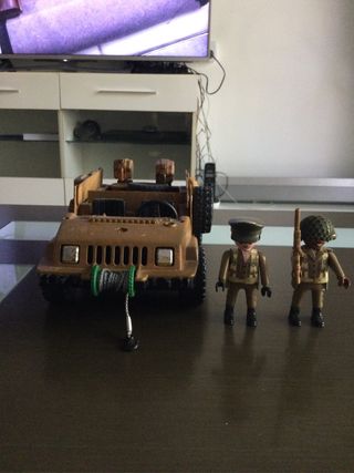 Camión militar Playmobil con 2 figuras
