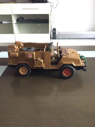 Camión militar Playmobil con 2 figuras