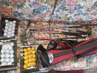 Juego de Palos de Golf y Bolas
