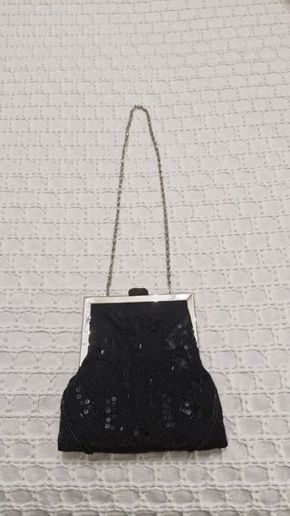 Bolso de fiesta negro con cadena
