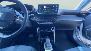 Peugeot 2008 PureTech 130 S&S Allure Pack EAT8 96 kW (130 CV)