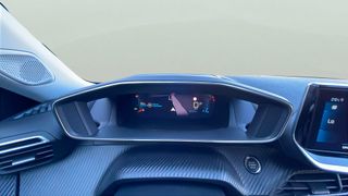 Peugeot 2008 PureTech 130 S&S Allure Pack EAT8 96 kW (130 CV)