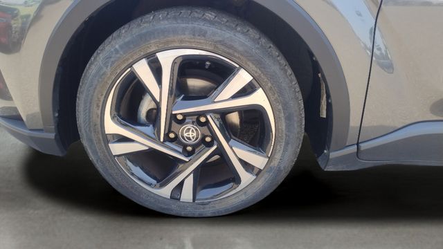 Toyota C-HR 1.8 125H Advance 90 kW (122 CV)