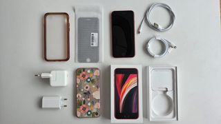 iPhone SE Rojo 64GB 2ª Gen A2296