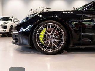 Porsche Panamera 4S E-HYBRID 