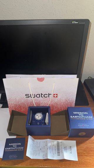 Swatch x Omega Moonshine Gold Snoopy Popcorn
