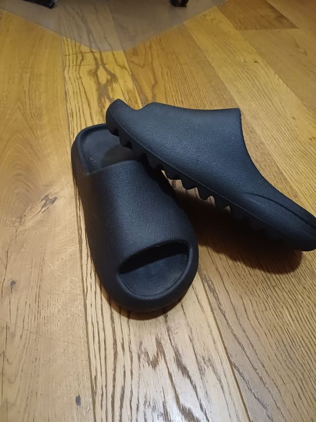 Chanclas Yeezy Slide Negras Talla 45