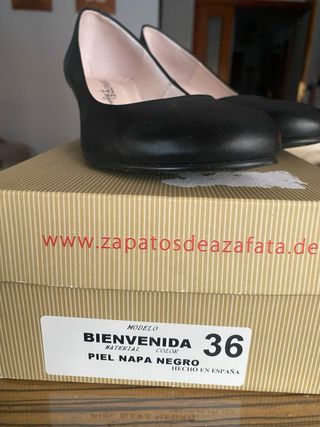 Zapatos Azafata de piel Negro Talla 36