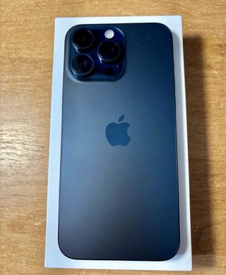 iPhone 15 Pro Max Azul