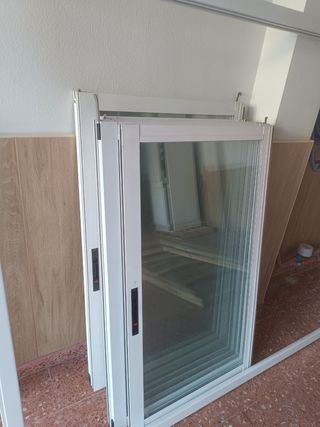 14 Ventanas Correderas Blancas