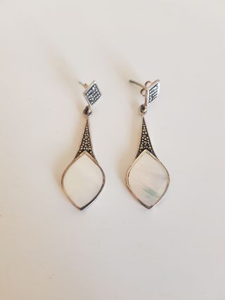 Conjunto Plata Anillo y Pendientes nácar y piedras