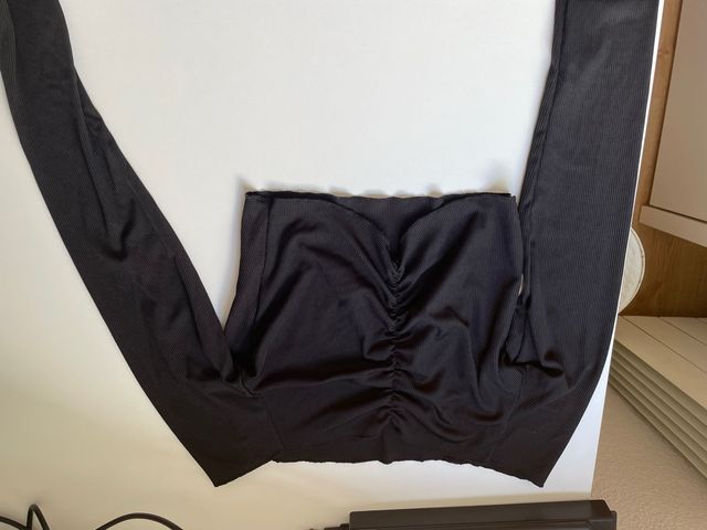 Top negro manga larga