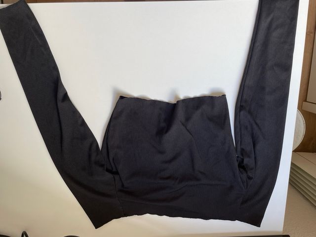 Top negro manga larga