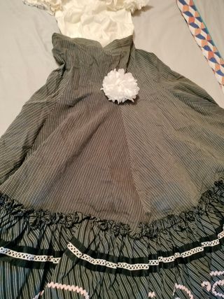 Falda y top de flamenca.