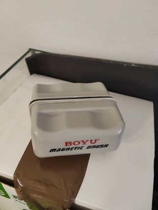 Detergente magnetico per acquari BOYU