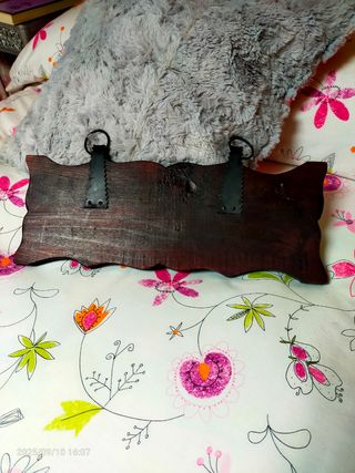 Colgador madera y hierro