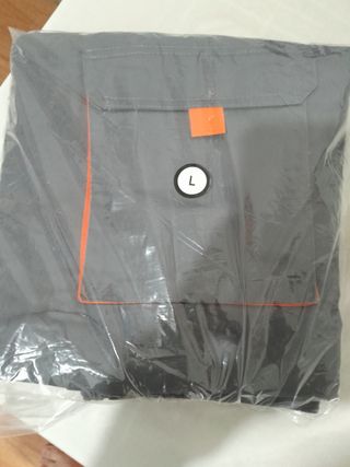 Pantalones de trabajo grises con detalles naranjas