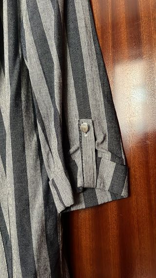 Blazer de rayas gris y azul