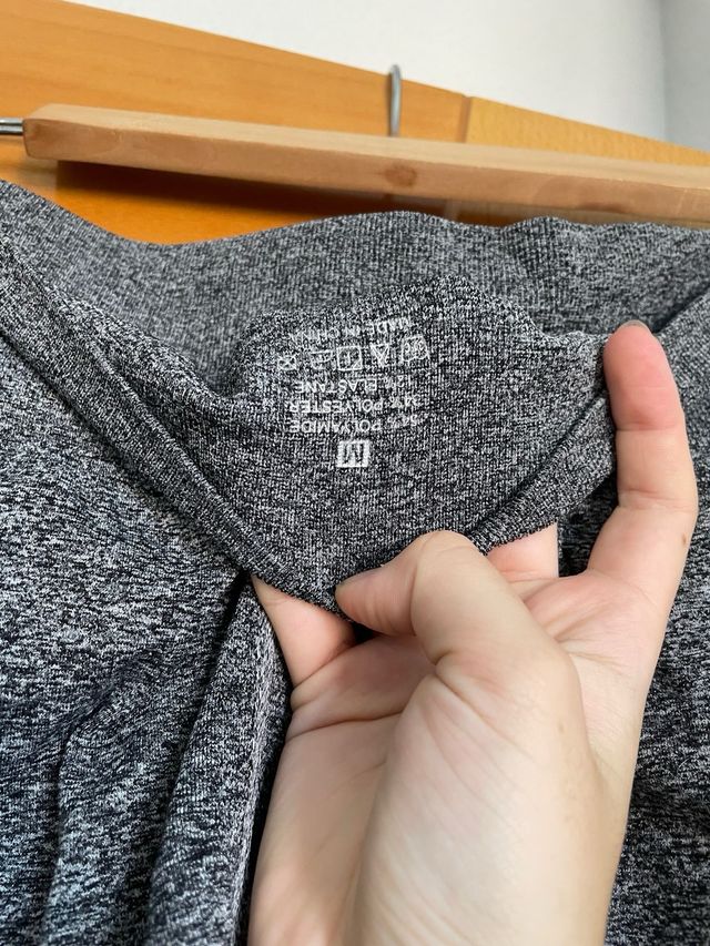 Mallas deportivas grises