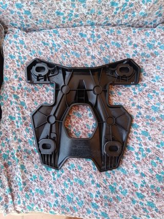 Placa Parrilla Top Case BMW F900R/XR Original