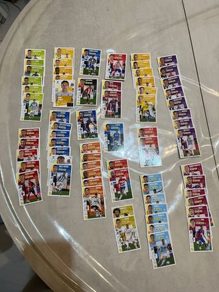 69 cromos Liga Este 2020-21